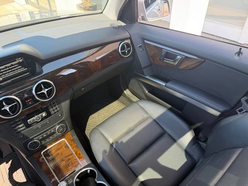 Used 2015 Mercedes-Benz GLK 350 4MATIC image 7