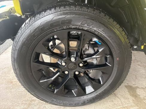 Used 2023 Jeep Wrangler Unlimited Sahara w/ Cold Weather Group image 23