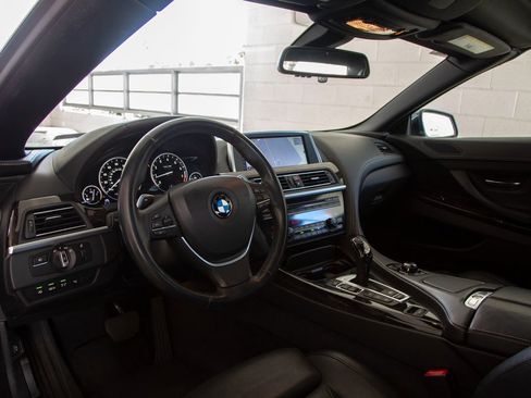 Used 2013 BMW 650i xDrive Convertible image 12