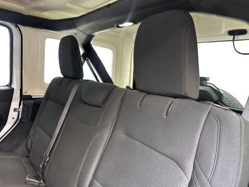 Used 2019 Jeep Wrangler Unlimited Sport S AWD/4WD image 33