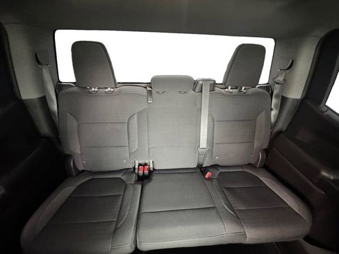 Used 2022 Chevrolet Silverado 1500 Custom w/ Safety Confidence Package image 17