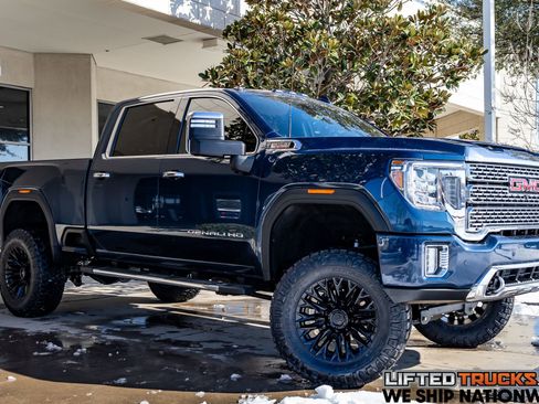 Used 2021 GMC Sierra 2500 Denali w/ Denali Ultimate Package image 1