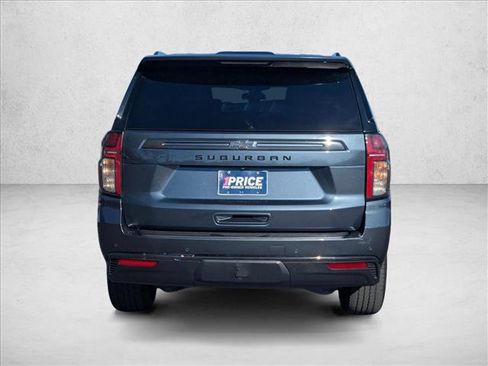 Used 2021 Chevrolet Suburban Z71 w/ Z71 Signature Package image 7