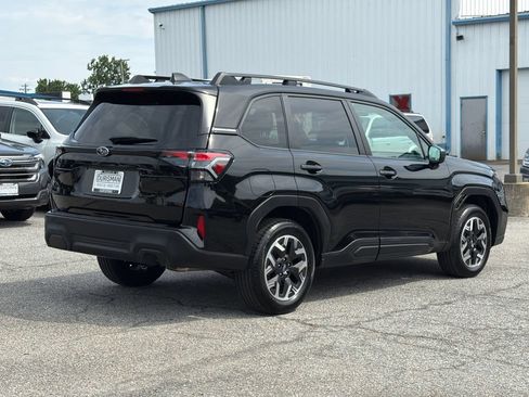 Used 2026 Subaru Forester Premium AWD/4WD image 5