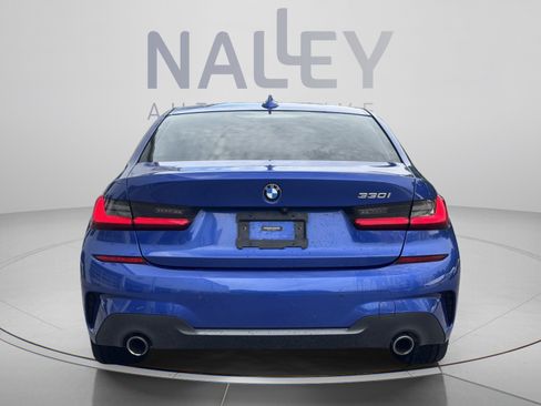 Used 2021 BMW 330i Sedan w/ M Sport Package RWD image 3