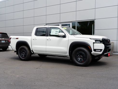 New 2026 Nissan Frontier PRO-4X w/ Tow Package AWD/4WD image 30