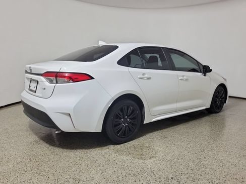 Used 2024 Toyota Corolla LE FWD image 5