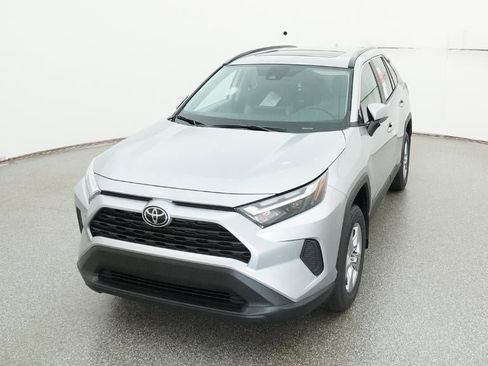 New 2025 Toyota RAV4 XLE image 34