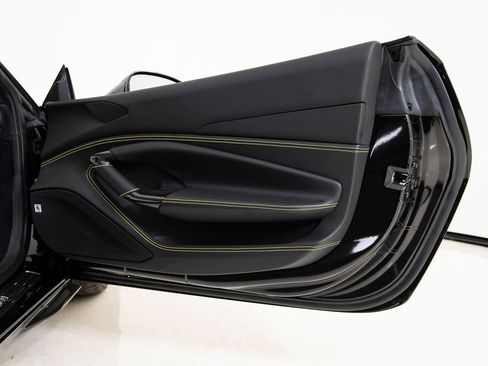 Certified 2022 Ferrari F8 Tributo RWD image 22