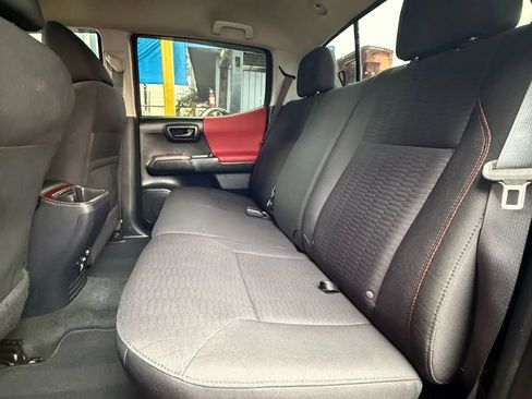 Used 2017 Toyota Tacoma SR5 w/ Tow Package image 16