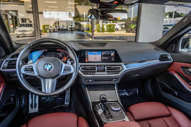 Used 2022 BMW 330i Sedan w/ M Sport Package RWD image 35