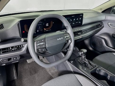 New 2026 Kia K4 FWD image 12