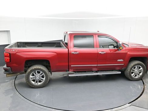Used 2018 Chevrolet Silverado 2500 High Country w/ Duramax Plus Package image 40