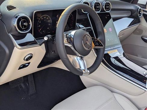 New 2026 Mercedes-Benz GLC 300 image 3