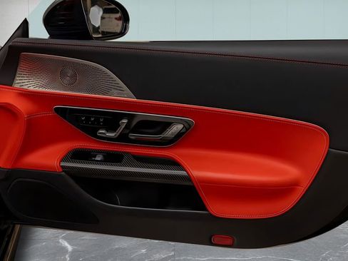 Used 2022 Mercedes-Benz SL 63 AMG 4MATIC image 28