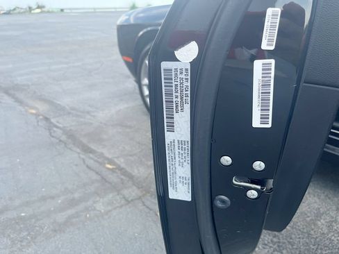 Used 2022 Dodge Challenger GT AWD/4WD image 31