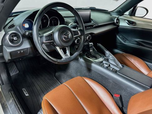 Used 2022 MAZDA MX-5 Miata RF Grand Touring RWD image 7