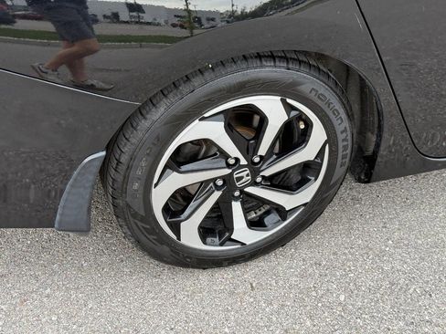 Used 2016 Honda Accord EX-L image 8