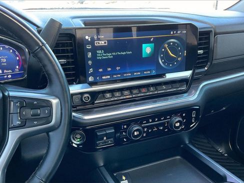 Used 2024 Chevrolet Silverado 2500 LTZ w/ LTZ Convenience Package image 6