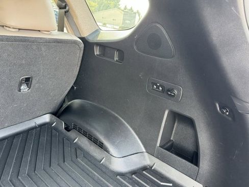 Used 2020 Hyundai Santa Fe SEL image 19