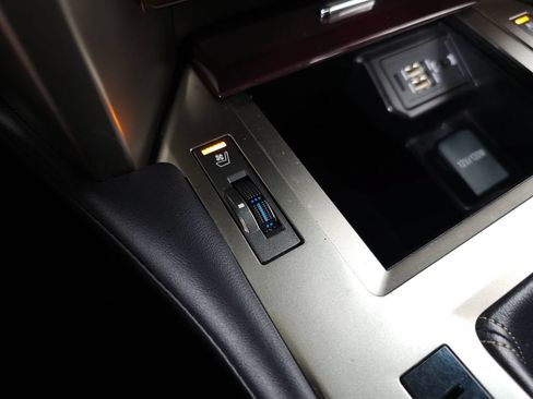 Used 2019 Lexus GX 460 Premium AWD/4WD image 23