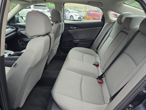 Used 2018 Honda Civic EX image 10