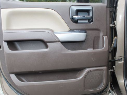 Used 2015 Chevrolet Silverado 2500 LT w/ Z71 Package, Off-Road AWD/4WD image 16