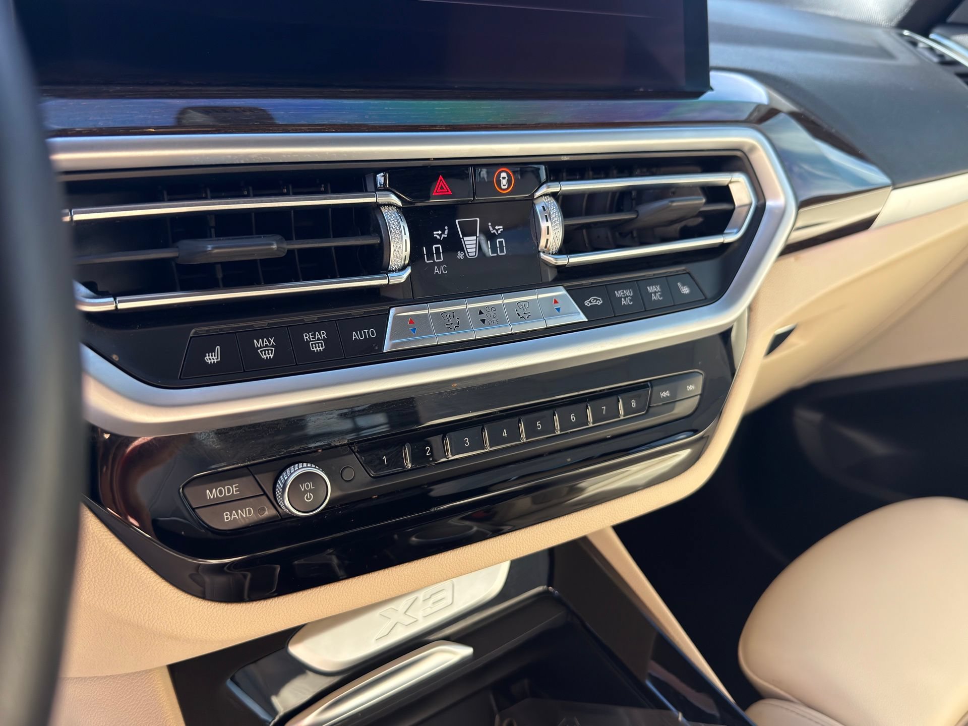Used 2022 BMW X3 xDrive30i w/ Premium Package AWD/4WD image 12