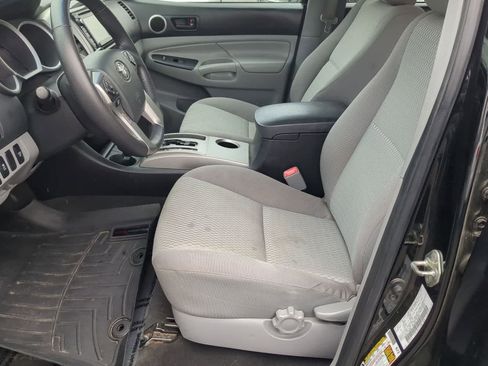 Used 2015 Toyota Tacoma 4x4 Double Cab w/ SR5 Package image 17