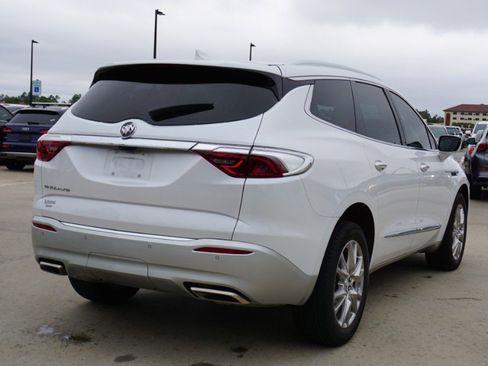 Used 2023 Buick Enclave Premium w/ Experience Buick Package image 6