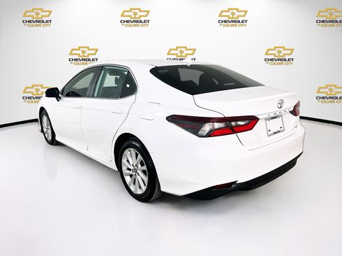 Used 2021 Toyota Camry LE w/ Carpet Mat Package (TMS) image 5