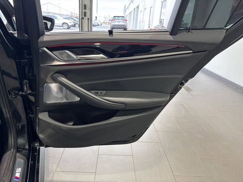Used 2021 BMW M5 w/ Executive Package image 51