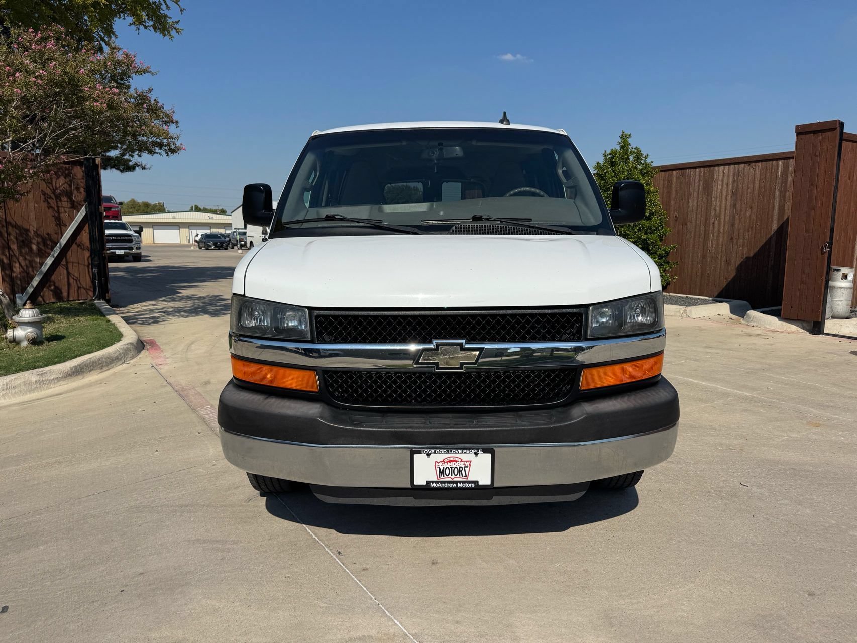 Used 2016 Chevrolet Express 3500 LT w/ LT Preferred Equipment Group RWD image 1