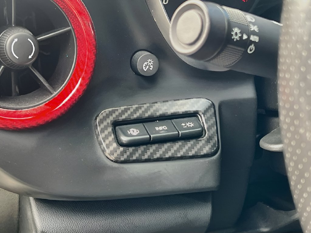 Used 2021 Chevrolet Camaro SS RWD image 10