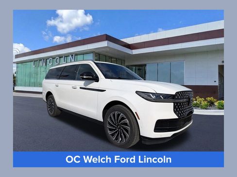 Certified 2025 Lincoln Navigator L Black Label AWD/4WD image 1