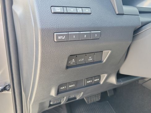 Certified 2026 Lexus GX 550 AWD/4WD image 28