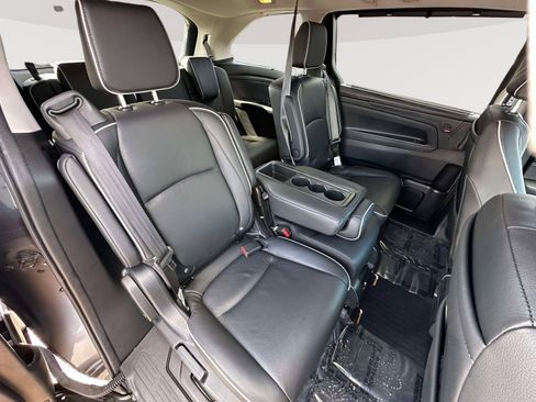 Used 2025 Honda Odyssey Touring image 31