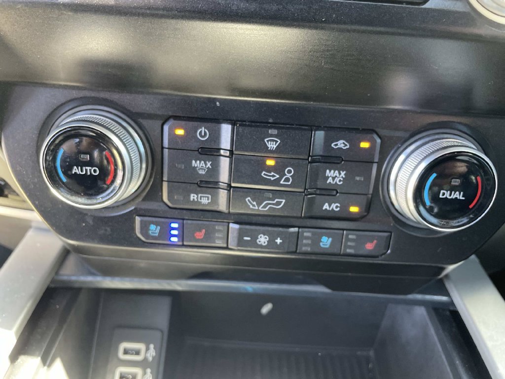 Used 2019 Ford F150 Lariat w/ Equipment Group 502A Luxury AWD/4WD image 50