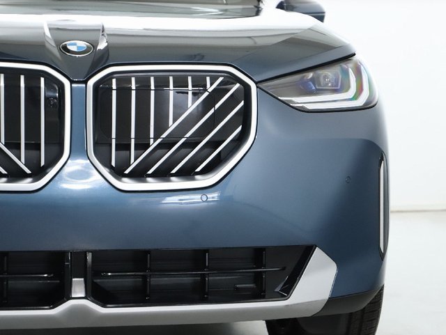 Used 2026 BMW X3 xDrive30i AWD/4WD image 9