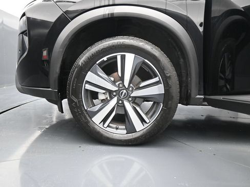 Used 2026 Nissan Rogue SL AWD/4WD image 28