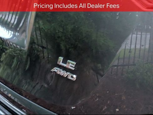 Used 2018 Toyota RAV4 LE w/ All Weather Liner Package AWD/4WD image 8