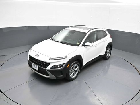 Certified 2023 Hyundai Kona SEL w/ Convenience Package AWD/4WD image 33