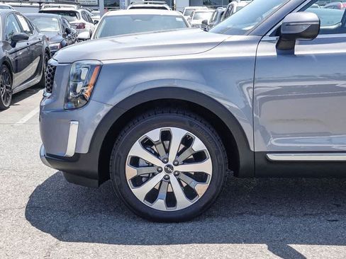 Used 2022 Kia Telluride EX w/ EX Premium Package FWD image 9