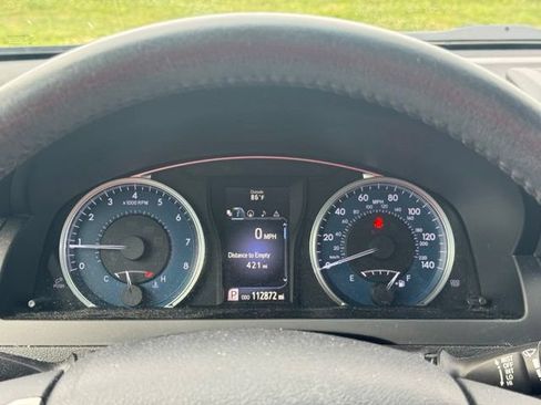 Used 2017 Toyota Camry XLE w/ Moonroof Package FWD image 17