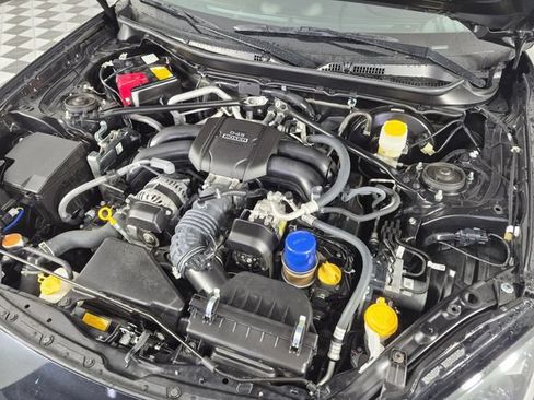 Used 2025 Toyota GR86 Premium RWD image 30