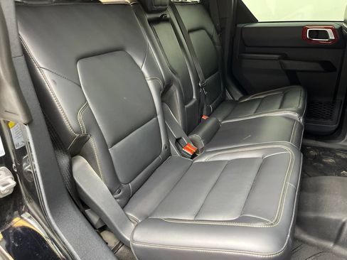 Used 2025 Ford Bronco Badlands AWD/4WD image 21