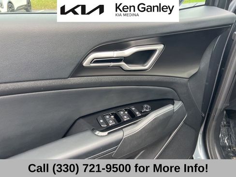 Certified 2024 Kia Sportage EX image 24