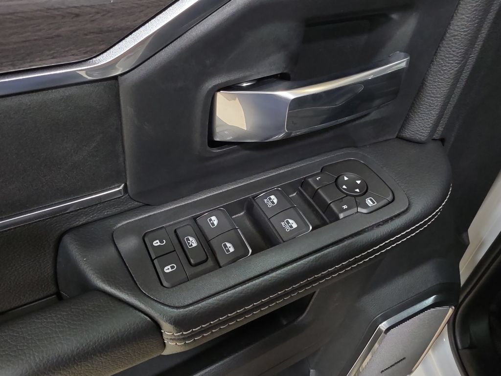New 2026 RAM 5500 4x4 Crew Cab w/ Laramie Trim Package image 12