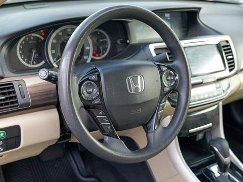 Used 2016 Honda Accord EX image 20