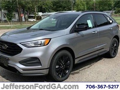 Used 2024 Ford Edge SE w/ Black Appearance Package